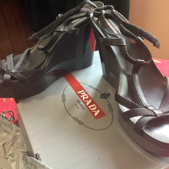 Prada Vernice summer 39.5 - Picture 2 of 6